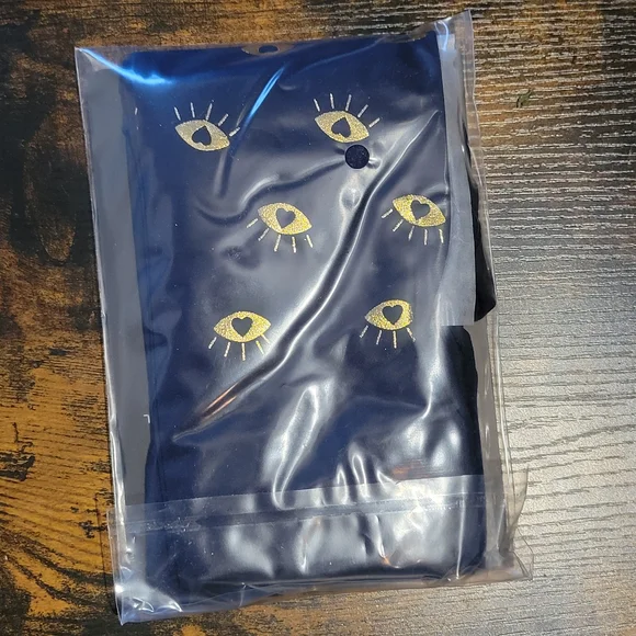 Black And Gold Pattern Tights - Picture 2 of 2